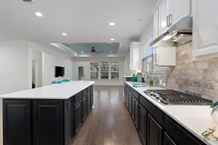 706 Kite Ridge St, Georgetown, TX 78633 - Photo 12