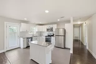 5510 Manor Rd, Austin, TX 78723 - Photo 12