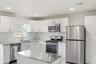5510 Manor Rd, Austin, TX 78723 - Photo 10
