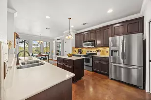 615 Cat Hollow Club Dr, Briarcliff, TX 78669 - Photo 8