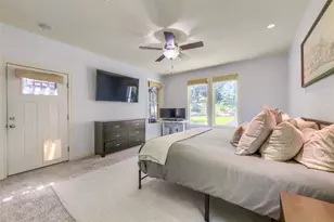 220 Clubhouse Dr, Lakeway, TX 78734 - Photo 16