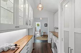 2411 E 10th St, Austin, TX 78702 - Photo 16