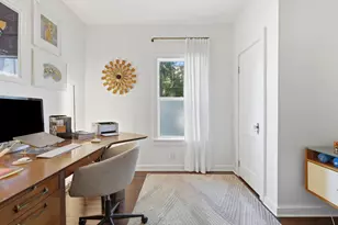 2411 E 10th St, Austin, TX 78702 - Photo 30