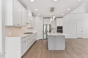 271 Dycus Bnd, Liberty Hill, TX 78642 - Photo 14