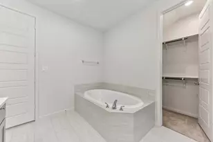 271 Dycus Bnd, Liberty Hill, TX 78642 - Photo 20