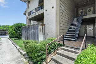1202 Thorpe Ln, San Marcos, TX 78666 - Photo 32