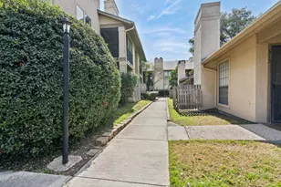 1202 Thorpe Ln, San Marcos, TX 78666 - Photo 14