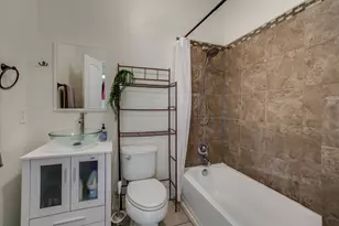 4615 Ribbecke Ave, Austin, TX 78721 - Photo 8