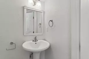 6211 Manor Rd, Austin, TX 78723 - Photo 20