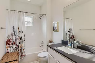 1213 Eleanor St, Austin, TX 78721 - Photo 12