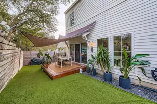 1213 Eleanor St, Austin, TX 78721 - Photo 16