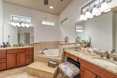 13306 Montview Drive, Austin, TX 78732 - Photo 20