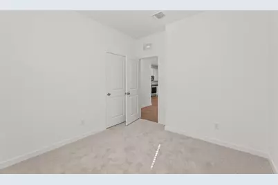 104 Hatari Trail, Jarrell, TX 76537 - Photo 18