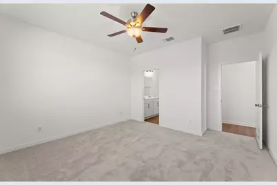 104 Hatari Trail, Jarrell, TX 76537 - Photo 12