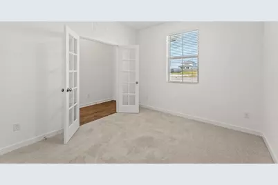 104 Hatari Trail, Jarrell, TX 76537 - Photo 14