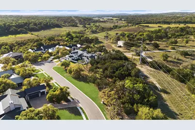 274 Waters Edge Cove, Dripping Springs, TX 78620 - Photo 6