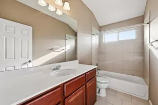 5517 Bradford Pear Ln, Austin, TX 78744 - Photo 14