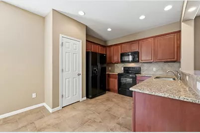 5517 Bradford Pear Lane, Austin, TX 78744 - Photo 4