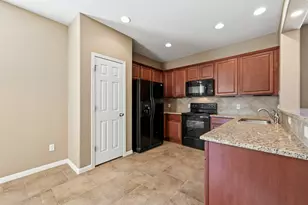 5517 Bradford Pear Ln, Austin, TX 78744 - Photo 4