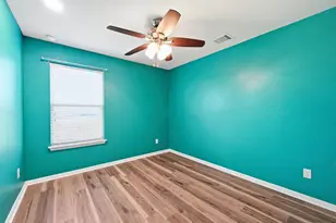 5517 Bradford Pear Ln, Austin, TX 78744 - Photo 12