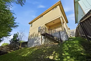 5517 Bradford Pear Ln, Austin, TX 78744 - Photo 16