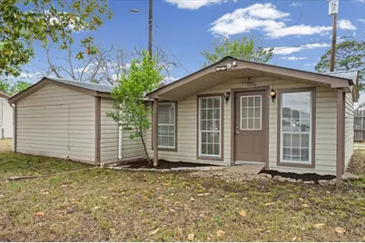 1207 NE Loop 230, Smithville, TX 78957 - Photo 24