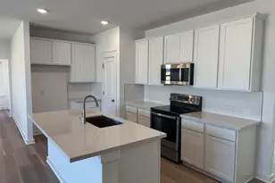 412 Quail Convey Dr, Jarrell, TX 76537 - Photo 4