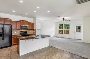 11301 Hill Stable Ct, Austin, TX 78652 - Photo 6