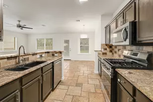 3942 Upper Passage Ln, Round Rock, TX 78681 - Photo 10