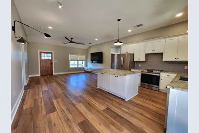 137 Way Station Trail, Smithville, TX 78957 - Photo 6