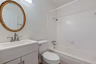 300 E Croslin St, Austin, TX 78752 - Photo 20