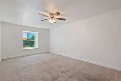 300 E Croslin Street #106, Austin, TX 78752 - Photo 18
