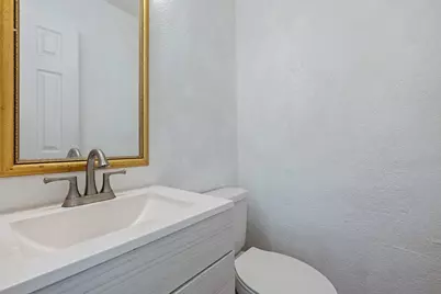 300 E Croslin Street #106, Austin, TX 78752 - Photo 24