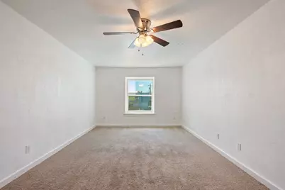 300 E Croslin Street #106, Austin, TX 78752 - Photo 4