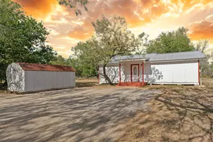 301 Tatum Rd, Martindale, TX 78655 - Photo 18