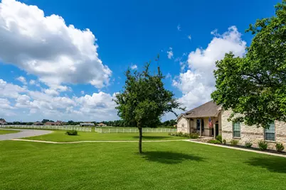 511 Broken Lance Drive, Dripping Springs, TX 78620 - Photo 2