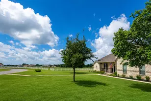 511 Broken Lance Dr, Dripping Springs, TX 78620 - Photo 2
