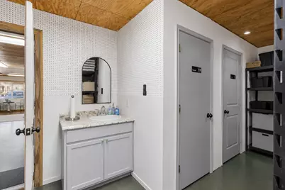206 N US Hwy 281, Johnson City, TX 78636 - Photo 18