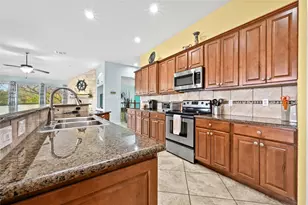 2720 Westview Dr, Canyon Lake, TX 78133 - Photo 20