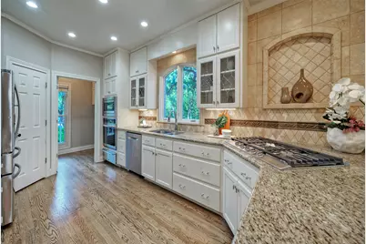 16807 Trail Of The Woods, Austin, TX 78734 - Photo 10