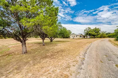 1102 N Austin Avenue, Georgetown, TX 78626 - Photo 32