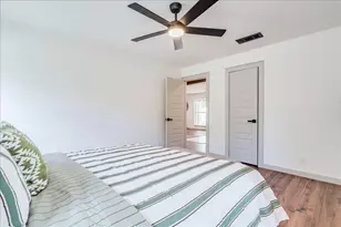 1102 N Austin Ave, Georgetown, TX 78626 - Photo 18