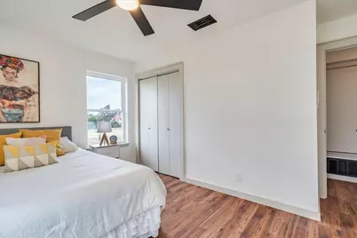 1102 N Austin Avenue, Georgetown, TX 78626 - Photo 20
