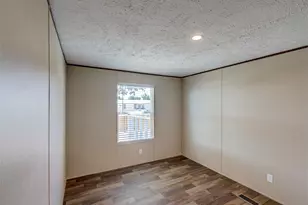 146 Monte Vis Dr, Elgin, TX 78621 - Photo 20