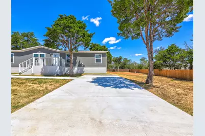 146 Monte Vista Drive, Elgin, TX 78621 - Photo 30