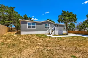 146 Monte Vis Dr, Elgin, TX 78621 - Photo 1