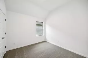 176 Hornet St, Elgin, TX 78621 - Photo 22