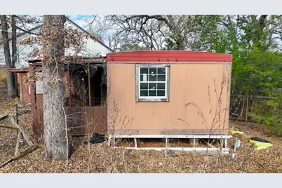 115 Eaglenest Court, Smithville, TX 78957 - Photo 6