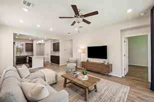 401 Yorktown St, Georgetown, TX 78633 - Photo 4