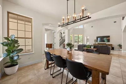 106 Tonkawa Trail W, Austin, TX 78738 - Photo 2